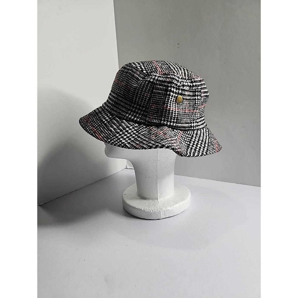 David & Young Gray Plaid Bucket Hat Black White & Red
